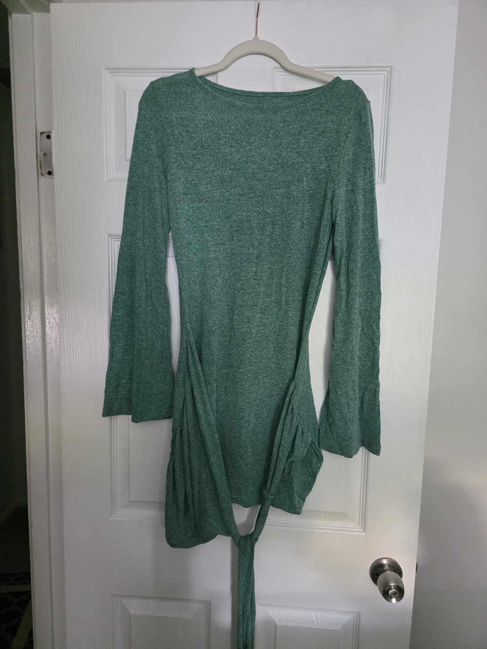 Green Long-Sleeve Tie-Back Women's Dress